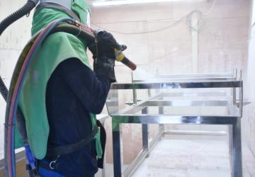 Szkiełkowanie stali kwasoodpornej